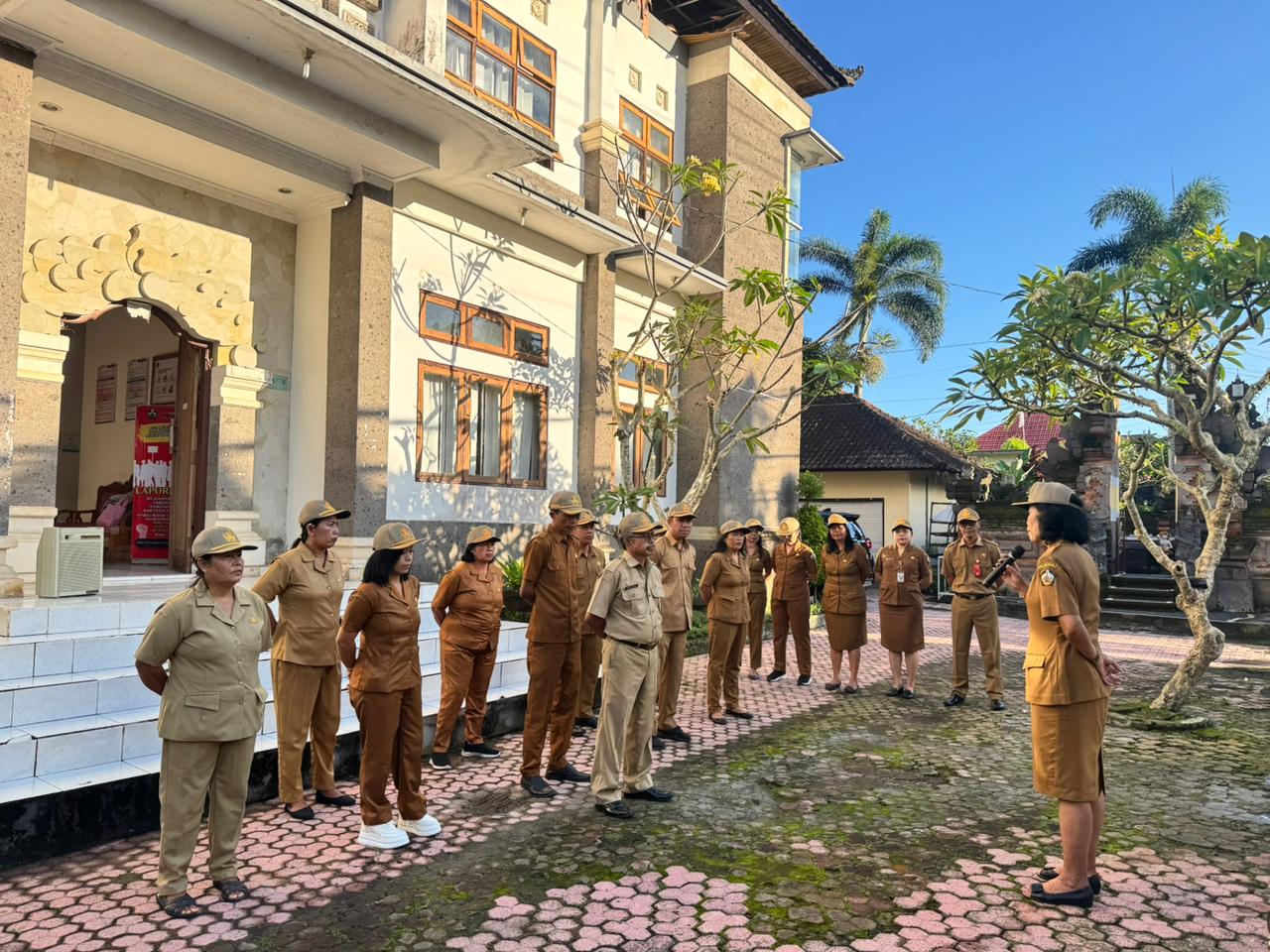Apel Rutin di Kantor Dinas Koperasi UKM dan Tenaga Kerja Kab Bangli