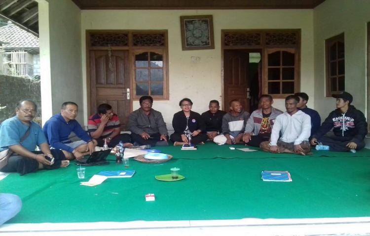Plt. Kadiskop.Nakertrans Menghadiri Rapat Perencanaan Pembentukan Koperasi Pokdarwis Desa Songan A, Kec. kintamani, Kab. Bangli Th 2018